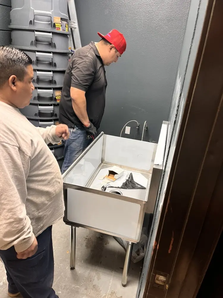 Commercial plumbing and sink installation in Oakleaf Plantation